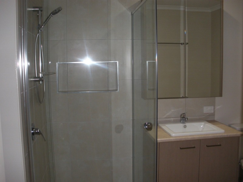 A&B/14 Tarwhine Place, Mountain Creek QLD 4557