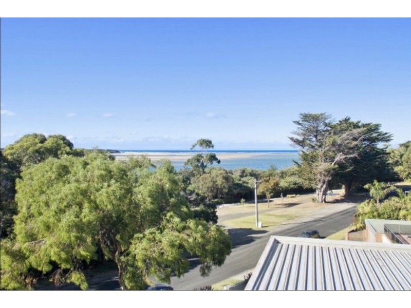 12 Ramsey Boulevard, Inverloch VIC 3996