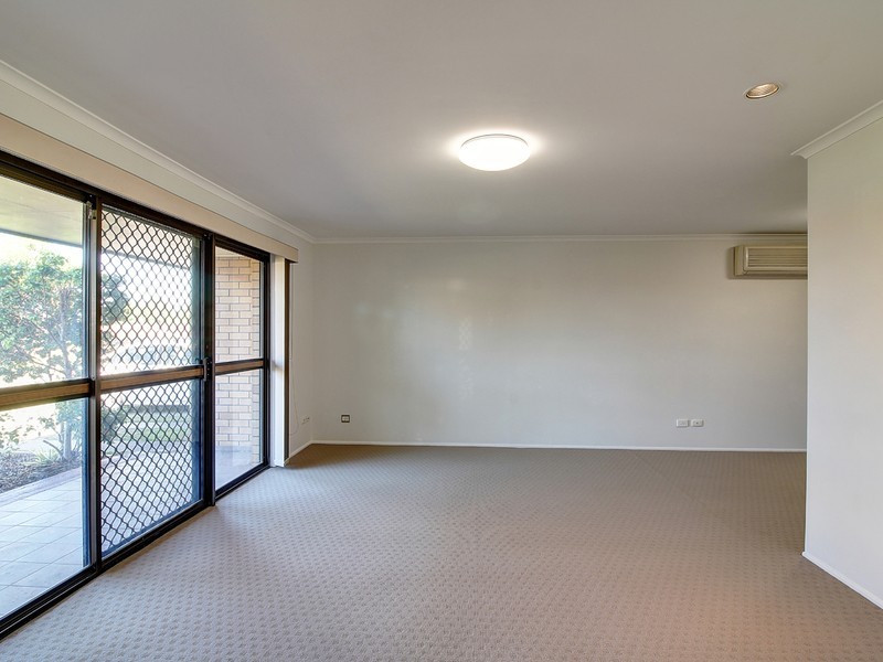 50 Banwell Cres, Carindale QLD 4152