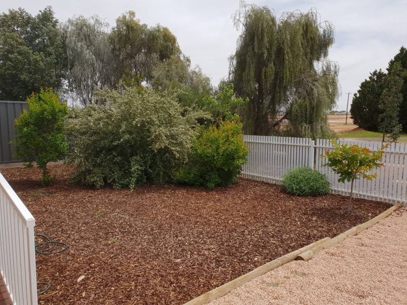 1 Nursery Ridge Rd, Red Cliffs VIC 3496