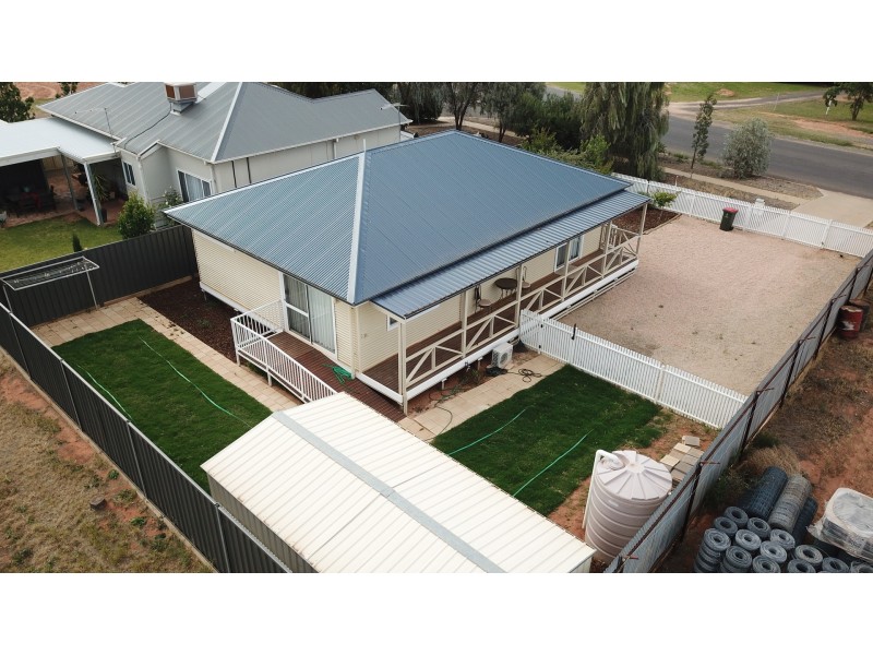 1 Nursery Ridge Rd, Red Cliffs VIC 3496