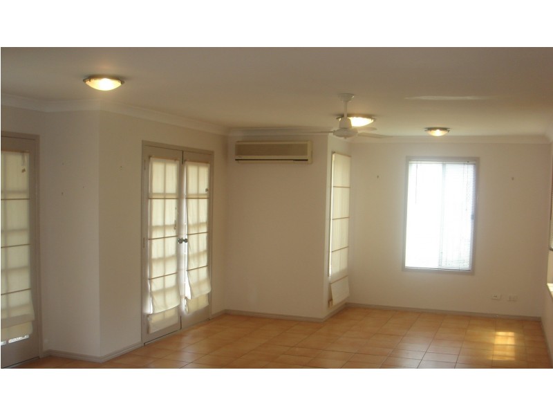 24 Dartmouth Court, Varsity Lakes QLD 4227