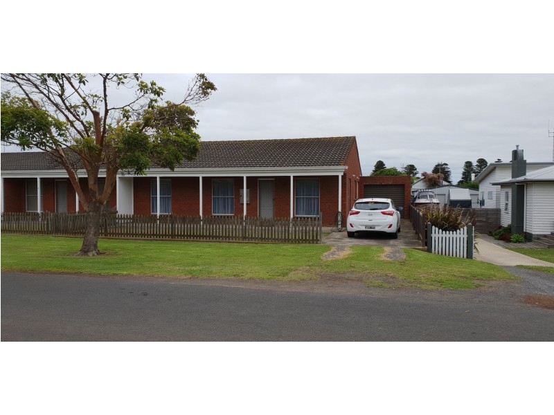 3/2 BARCLAY STREET, Port Fairy VIC 3284