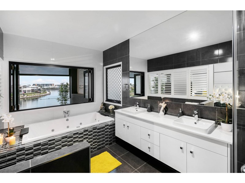 26 Reflection Cresent, Birtinya QLD 4575
