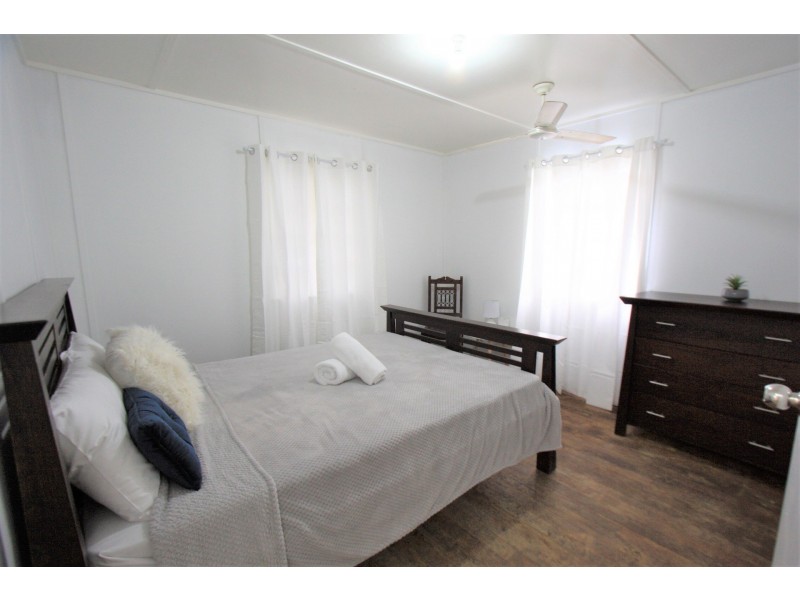 262 Farm Street, Kawana QLD 4701