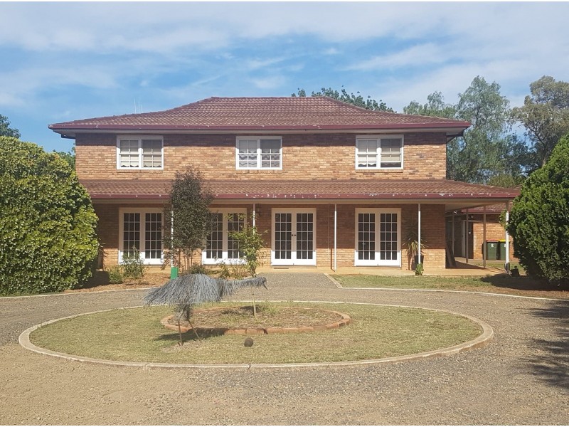 87-89 Ryall St, Canowindra NSW 2804