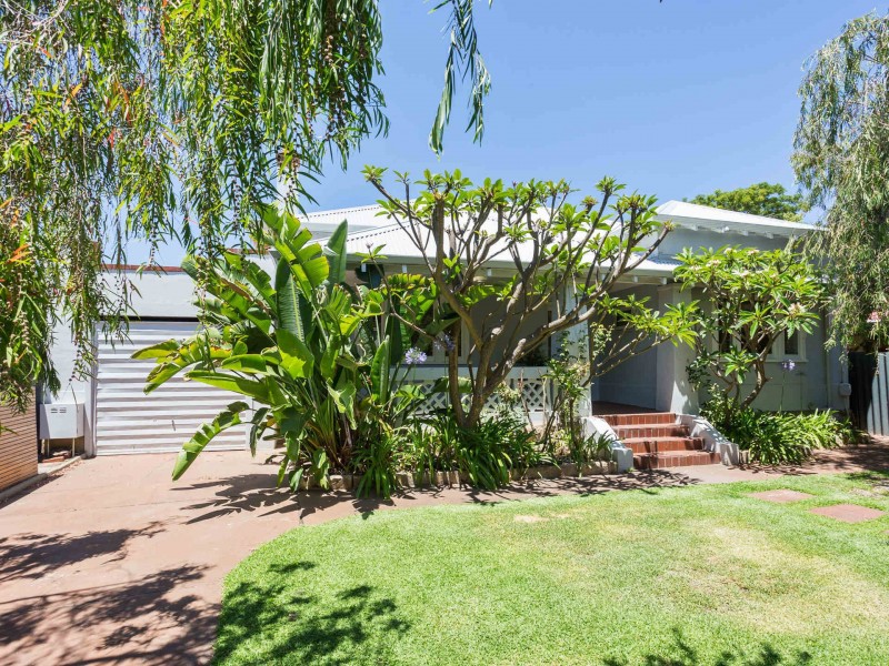 81 Hawkstone Street, Cottesloe WA 6011