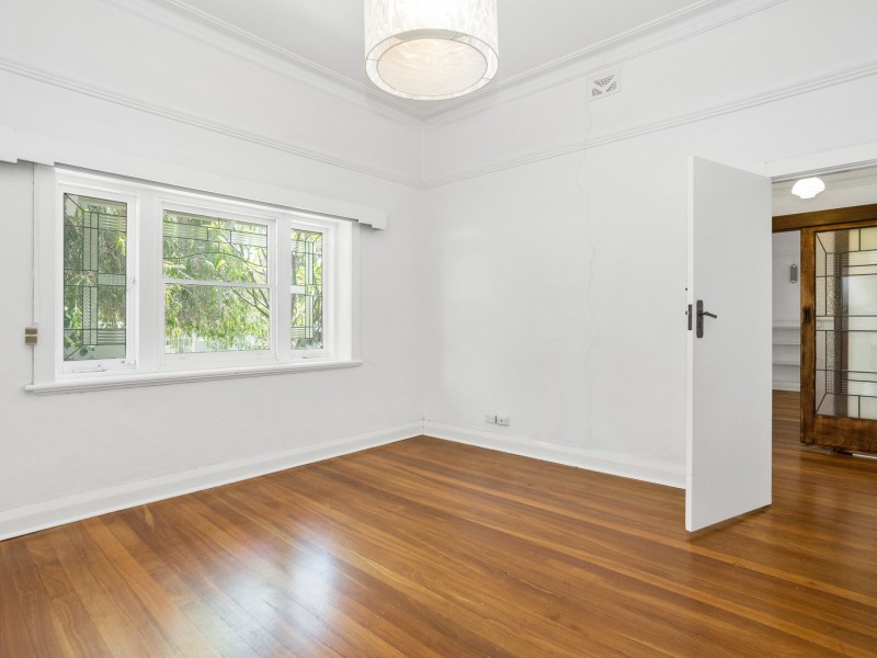 81 Hawkstone Street, Cottesloe WA 6011