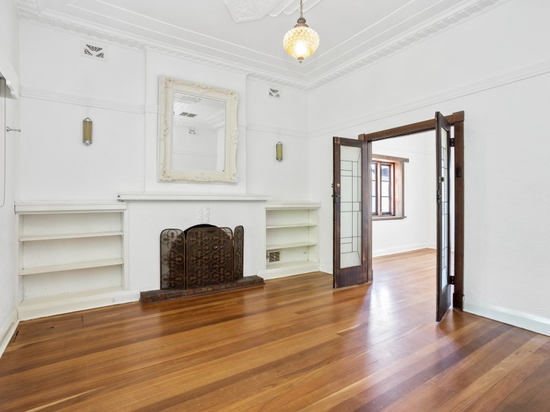 81 Hawkstone Street, Cottesloe WA 6011