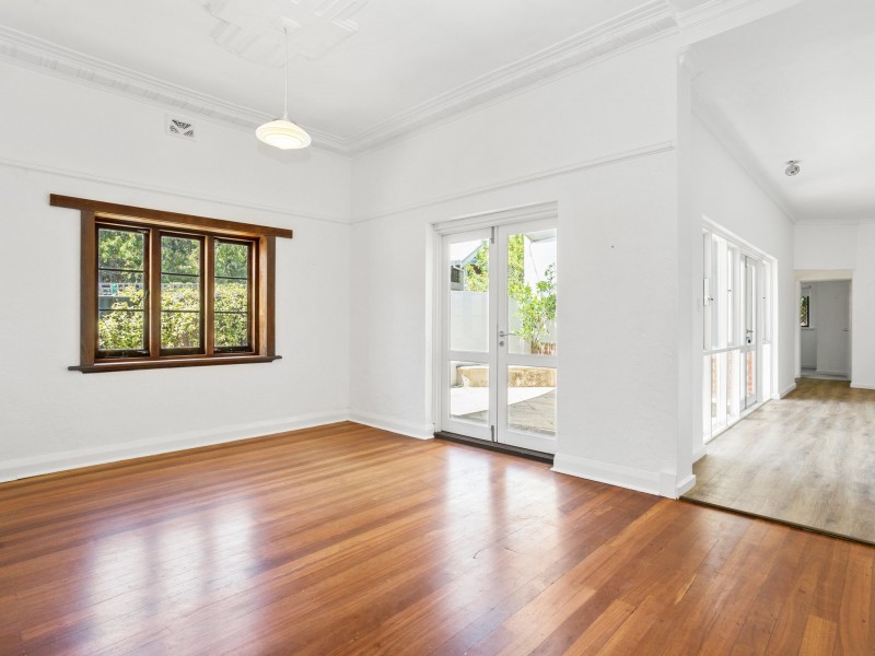 81 Hawkstone Street, Cottesloe WA 6011