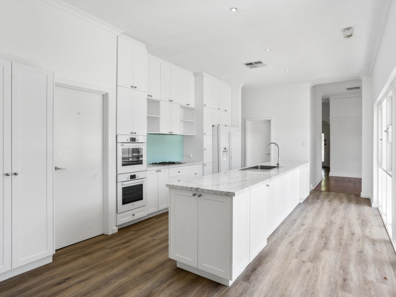 81 Hawkstone Street, Cottesloe WA 6011