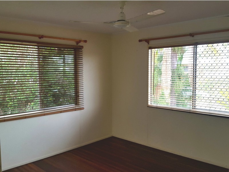 49 Menzies Street, Park Avenue QLD 4701