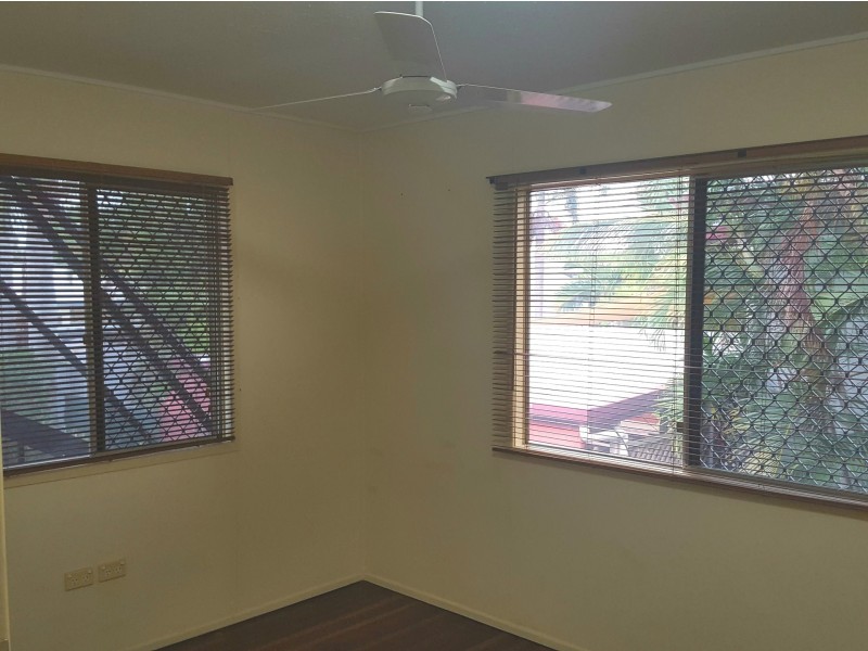 49 Menzies Street, Park Avenue QLD 4701