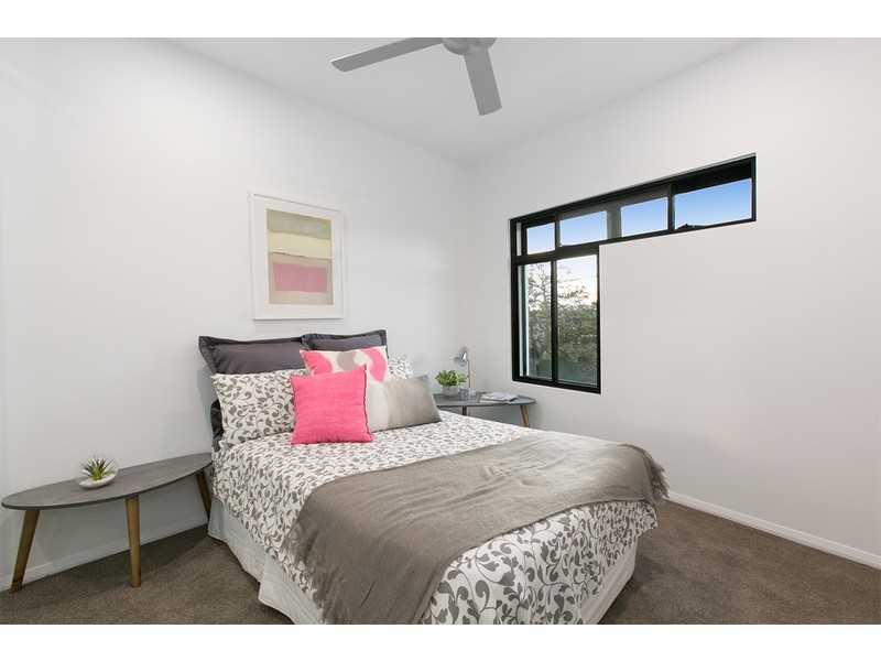 8/1 Livingstone St, Yeerongpilly QLD 4105