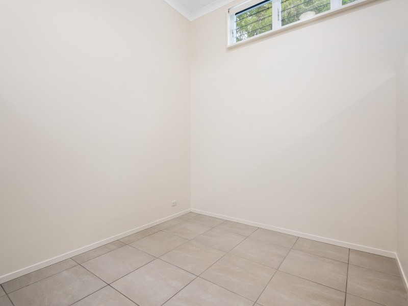 1/14 Raelene Terrace, Springwood QLD 4127