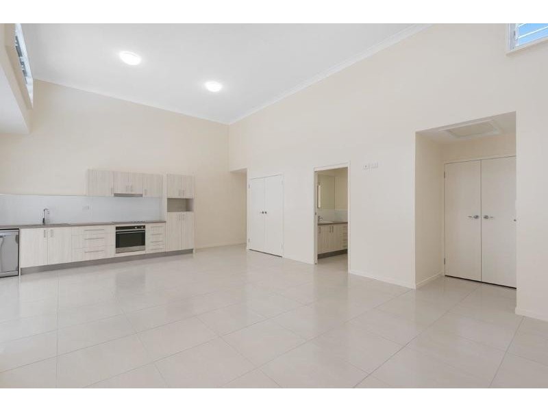 1/14 Raelene Terrace, Springwood QLD 4127