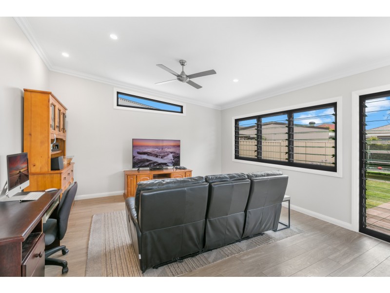 10 William St, Stockton NSW 2295