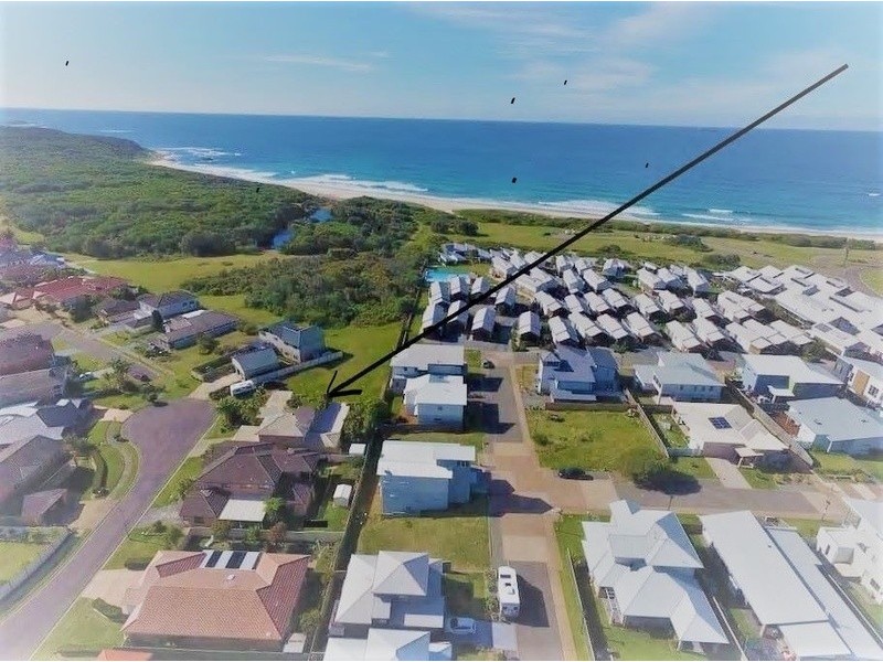 20 Clipper Close, Caves Beach NSW 2281