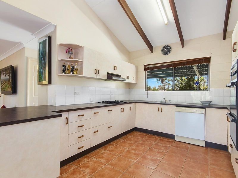 15 Flagstone Ave, Rangewood QLD 4817