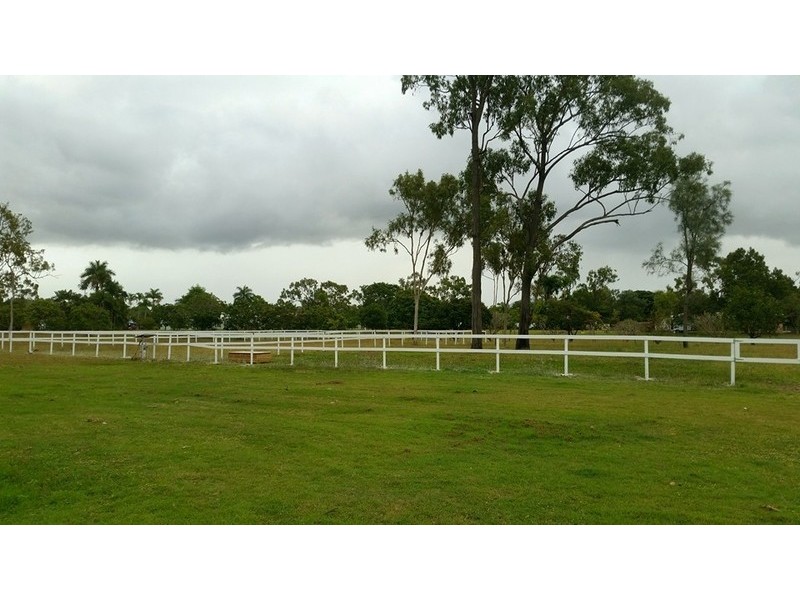 15 Flagstone Ave, Rangewood QLD 4817