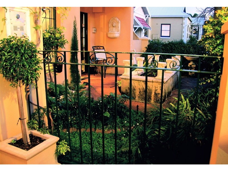 2/20 Walker Avenue, West Perth WA 6005