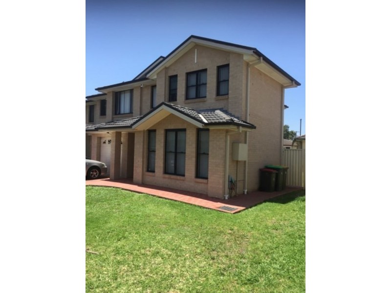 18 O’Neille Crescent, Lurnea NSW 2170