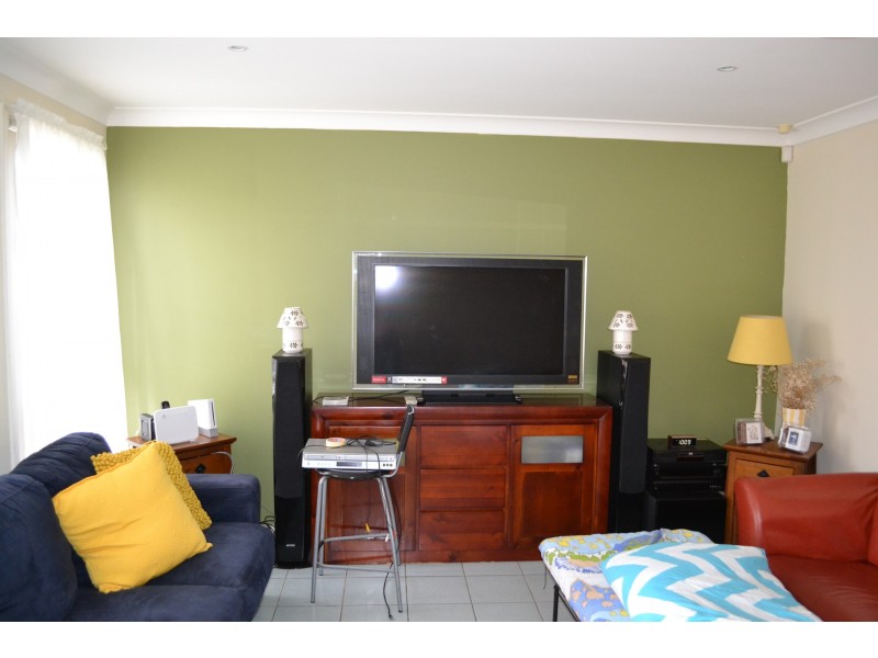 18 O’Neille Crescent, Lurnea NSW 2170