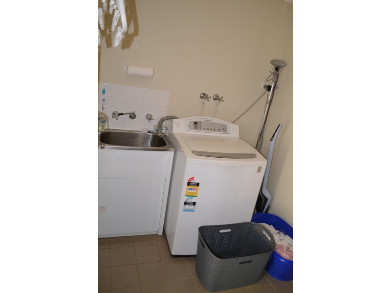 18 O’Neille Crescent, Lurnea NSW 2170