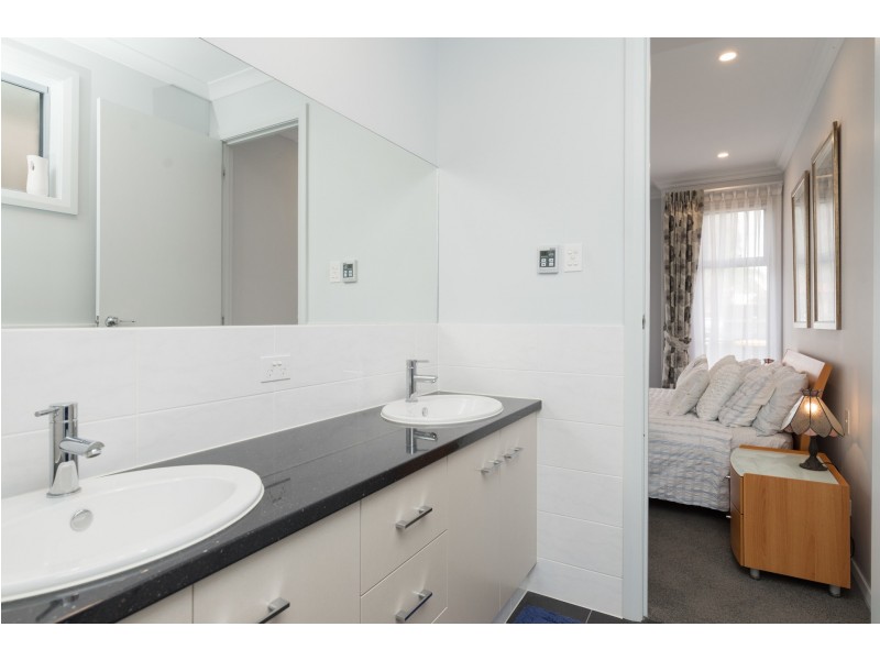 29 Margaret Street, Henley Beach SA 5022