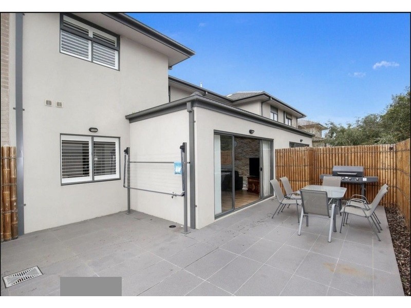 10 Pin Oak Mews, Epping VIC 3076