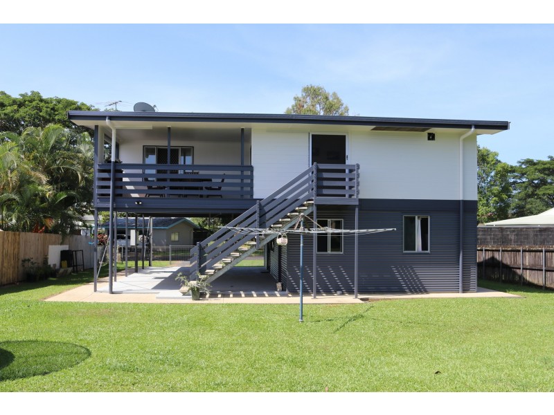 8 Belvedere Avenue, Belvedere QLD 4860