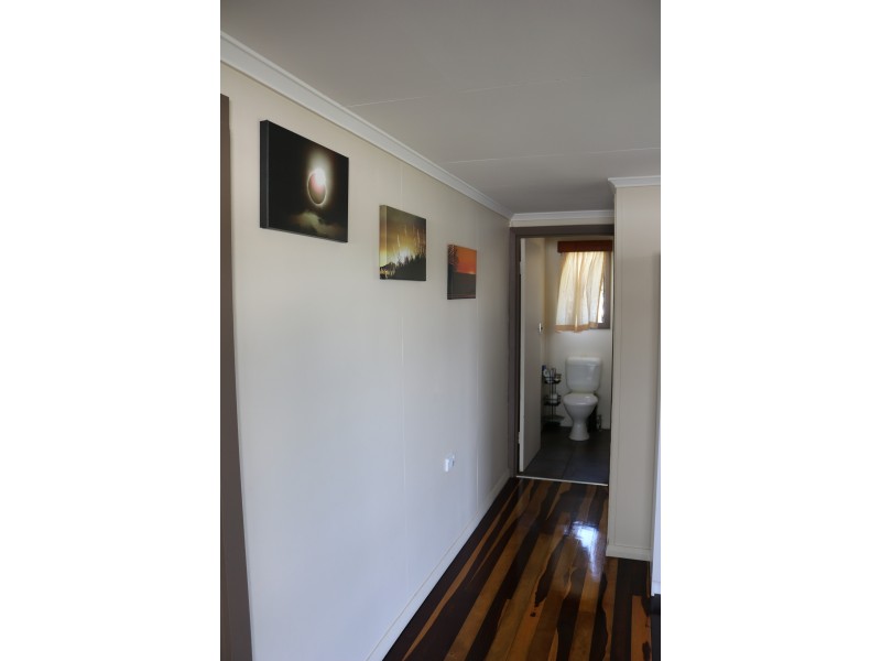 8 Belvedere Avenue, Belvedere QLD 4860