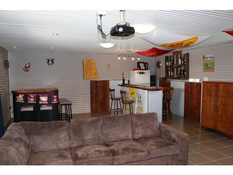 8 Belvedere Avenue, Belvedere QLD 4860