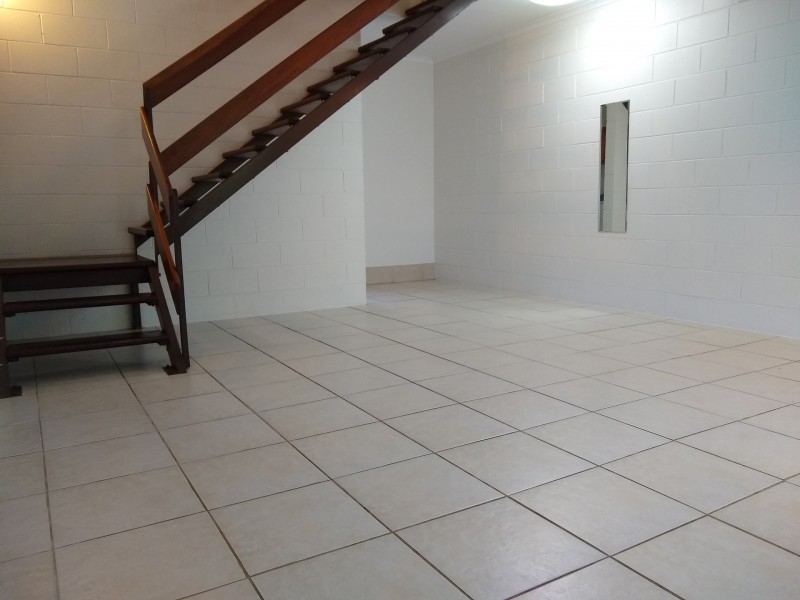 2/5 Pioneer Street, Manoora QLD 4870