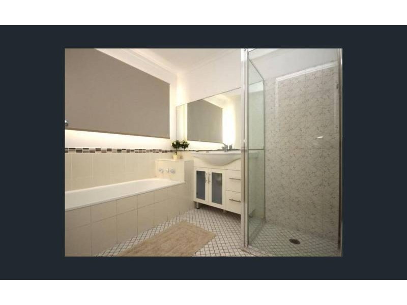 379 McCullough Street, Sunnybank QLD 4109