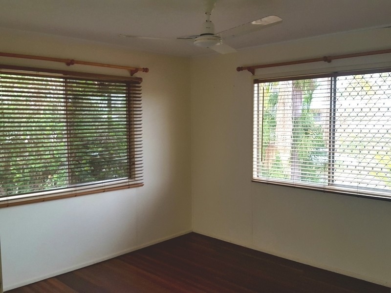 49 Menzies Street, Park Avenue QLD 4701