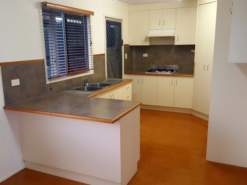 49 Menzies Street, Park Avenue QLD 4701