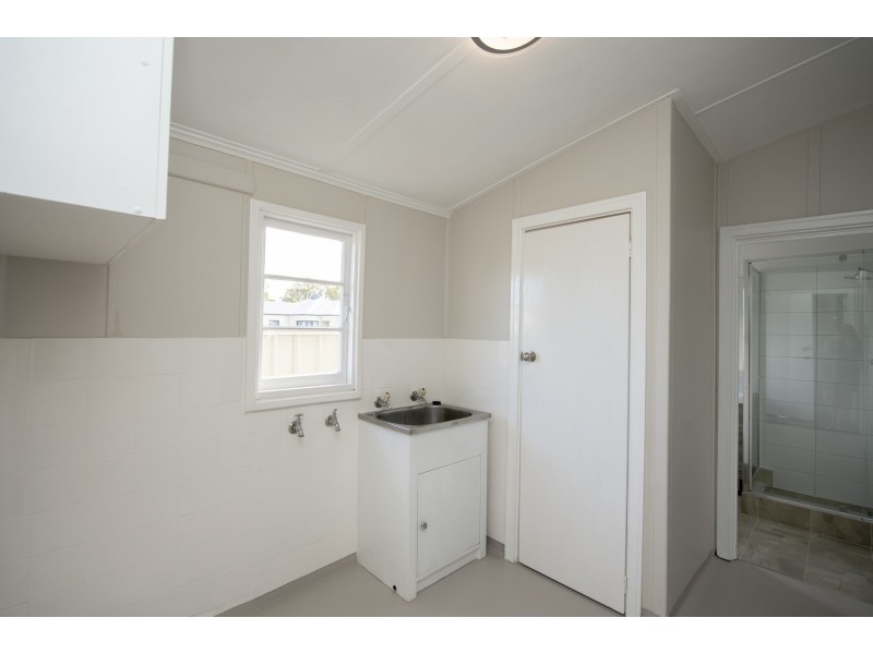 11 Lowe Street, Carey Park WA 6230