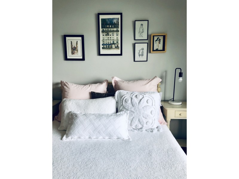 11 Euree street, Kenmore QLD 4069