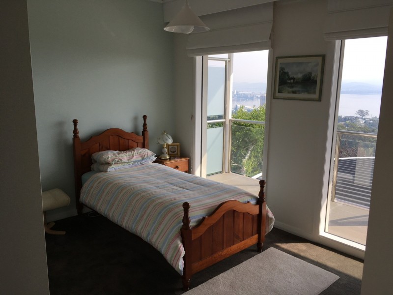 1 Capri Drive, Sandy Bay TAS 7005