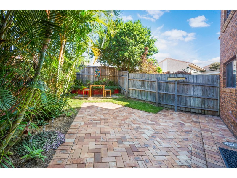 11/93-95 Barbaralla Drive, Springwood QLD 4127