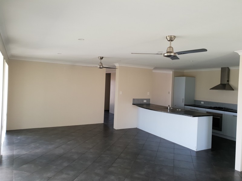 21 Brittania Parade, Wandina WA 6530