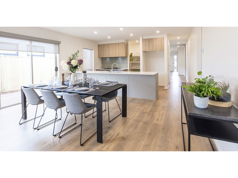 8 Rosser Boulevard, Torquay VIC 3228