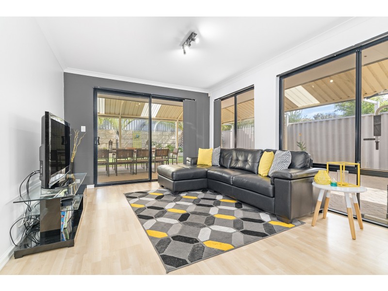 72 Christian Circle, Quinns Rocks WA 6030