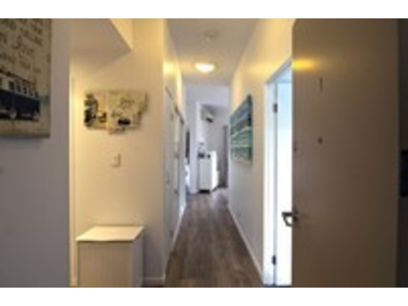 1/77 McLean Street, Coolangatta QLD 4225