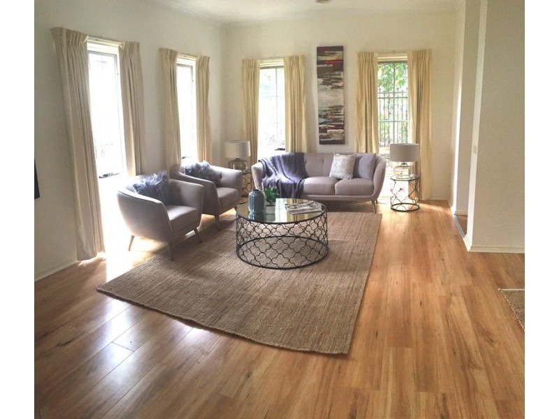 6 Hester Walk, Macleod VIC 3085