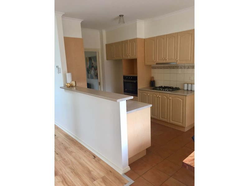 6 Hester Walk, Macleod VIC 3085