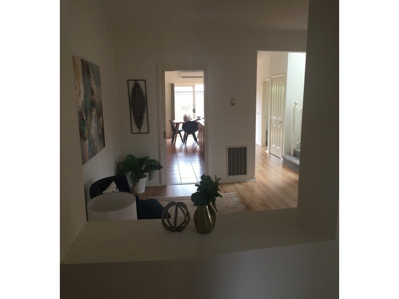 6 Hester Walk, Macleod VIC 3085