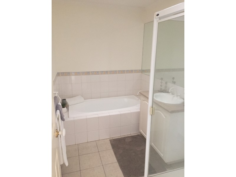 6 Hester Walk, Macleod VIC 3085