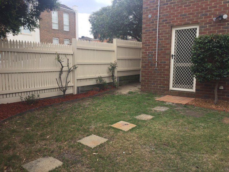 6 Hester Walk, Macleod VIC 3085